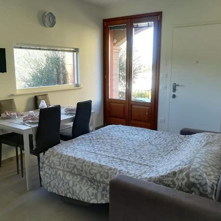 Tulipano Appartamenti Marotta Exteriör bild